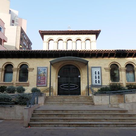Апартаменти Apartamento Teatro Del Mercado Сарагоса Екстер'єр фото
